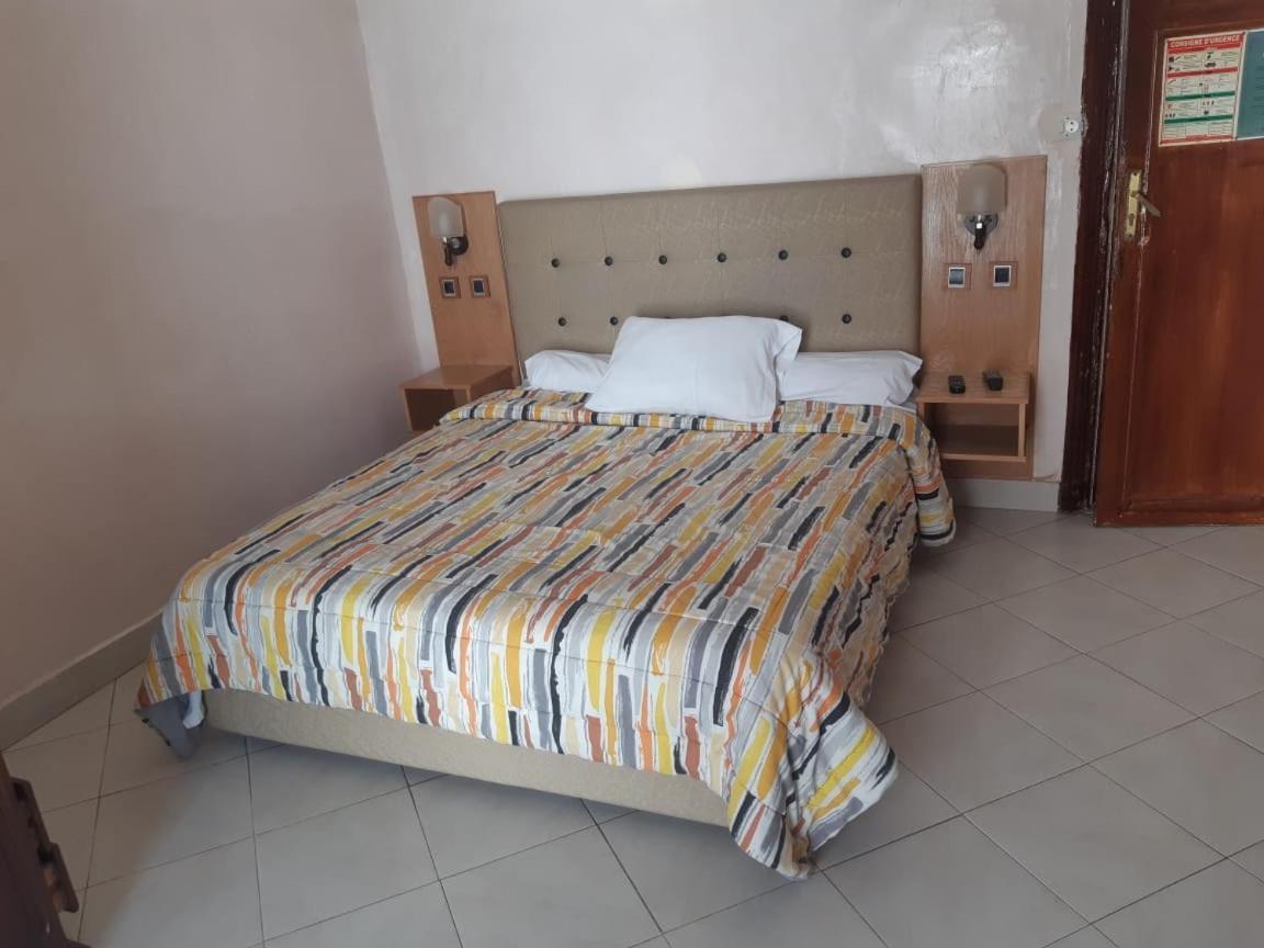 Hotel Velleda Rabat Buitenkant foto